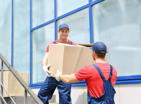 Turnpike Lane moving truck arranged for local business relocation