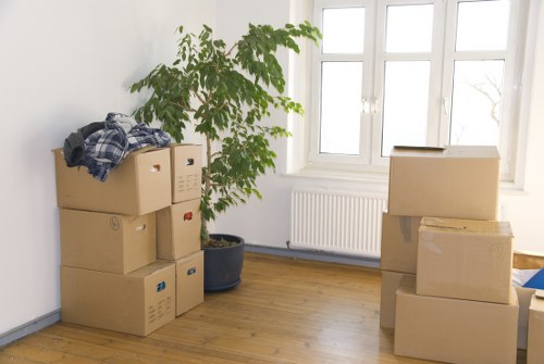 Local van service for flat moves in Turnpike Lane