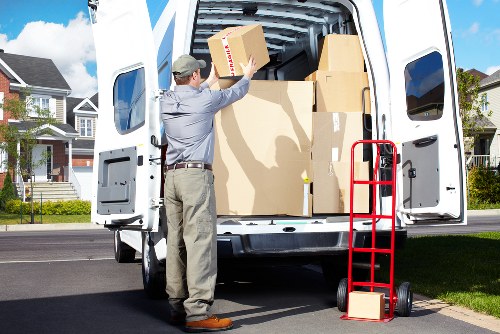 Reliable Man With Van Turnpikelane service for final relocation tasks